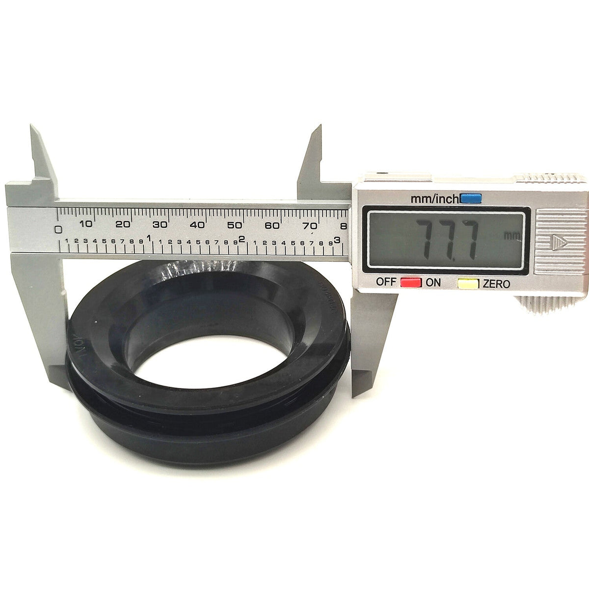 Front Axle Oil Seal for Kubota L2900DT