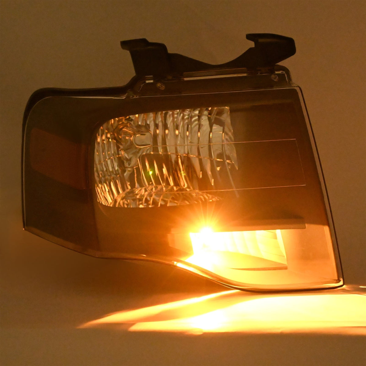 1PC Right For Ford Expedition 07-14 Headlight W/bulbs Amber Reflector #FO2503227